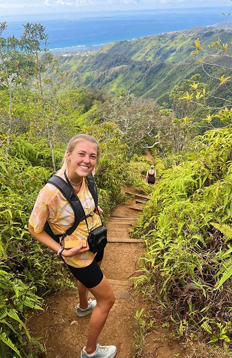 Kaja at study abroad hiking in Hawaii ISIC